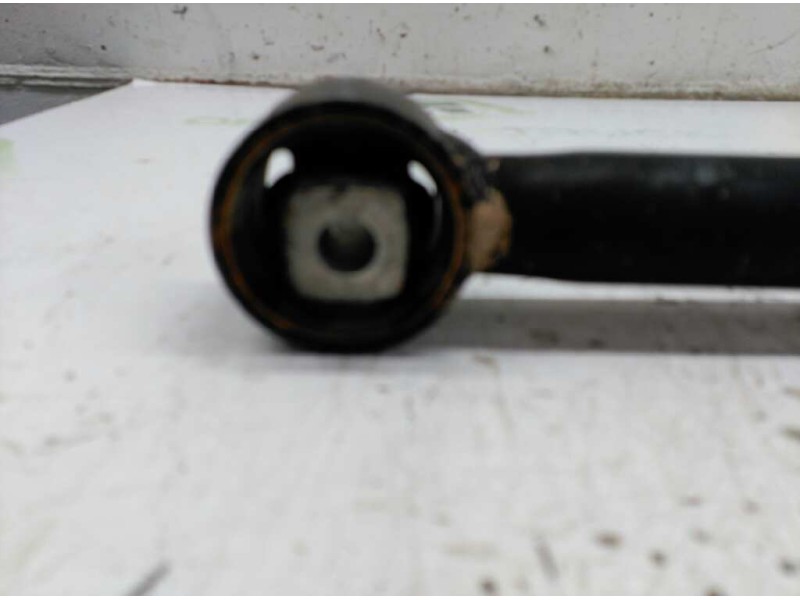 Recambio de brazo suspension superior trasero derecho para land rover freelander (ln) e familiar referencia OEM IAM   