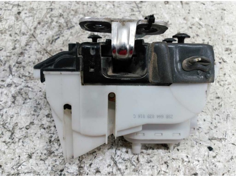 Recambio de cerradura puerta trasera derecha para volkswagen polo berlina (6n2) trendline referencia OEM IAM 1HM862154A  