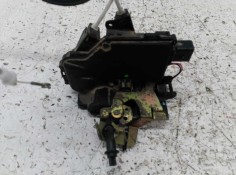 Recambio de cerradura puerta trasera derecha para audi a6 avant (4b5) 2.5 tdi referencia OEM IAM    2