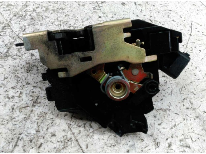 Recambio de cerradura puerta trasera derecha para ford focus berlina (cak) ambiente referencia OEM IAM  3 PINS 