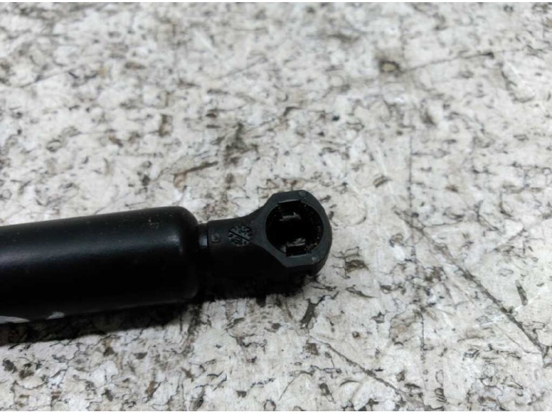 Recambio de bombin porton trasero para peugeot 206 sw 1.6 16v cat referencia OEM IAM   