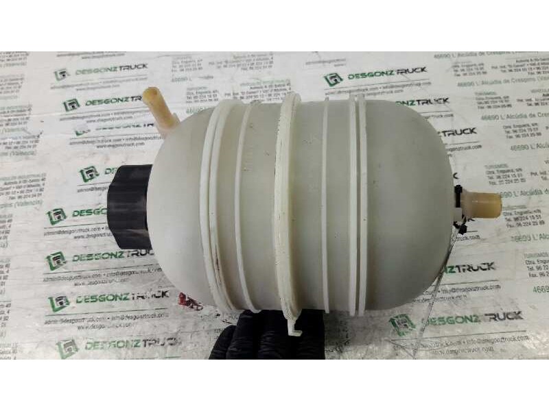 Recambio de deposito expansion para peugeot 206 berlina xs referencia OEM IAM 9626378480  