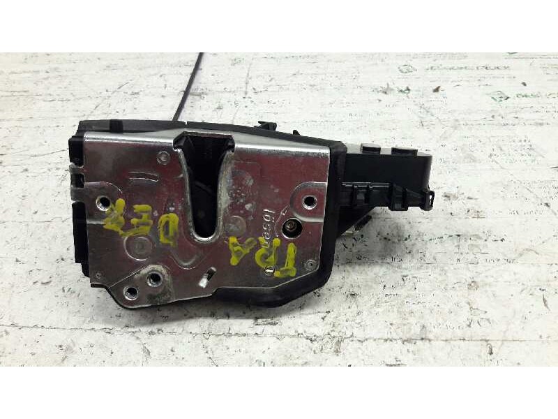 Recambio de cerradura puerta trasera derecha para bmw serie 3 berlina (e46) 320d referencia OEM IAM   
