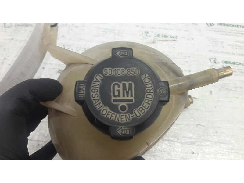 Recambio de deposito expansion para opel kadett e cup lim. referencia OEM IAM 90156938  