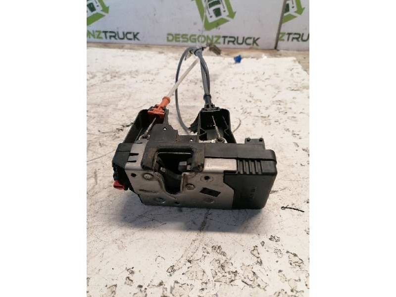 Recambio de cerradura puerta trasera derecha para opel zafira a blue line referencia OEM IAM 24414135 3 PINS 