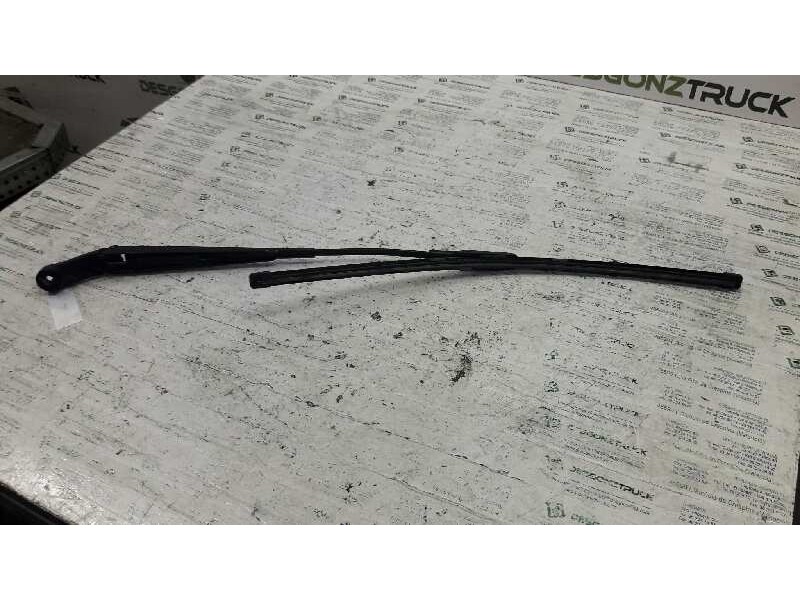 Recambio de brazo limpia delantero derecho para opel zafira b 1.9 cdti referencia OEM IAM 13145564  