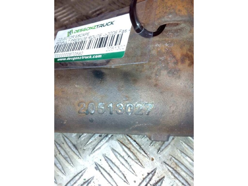 Recambio de colector escape para renault premium route 2006 fas 4x2 larga distancia referencia OEM IAM 20513027  