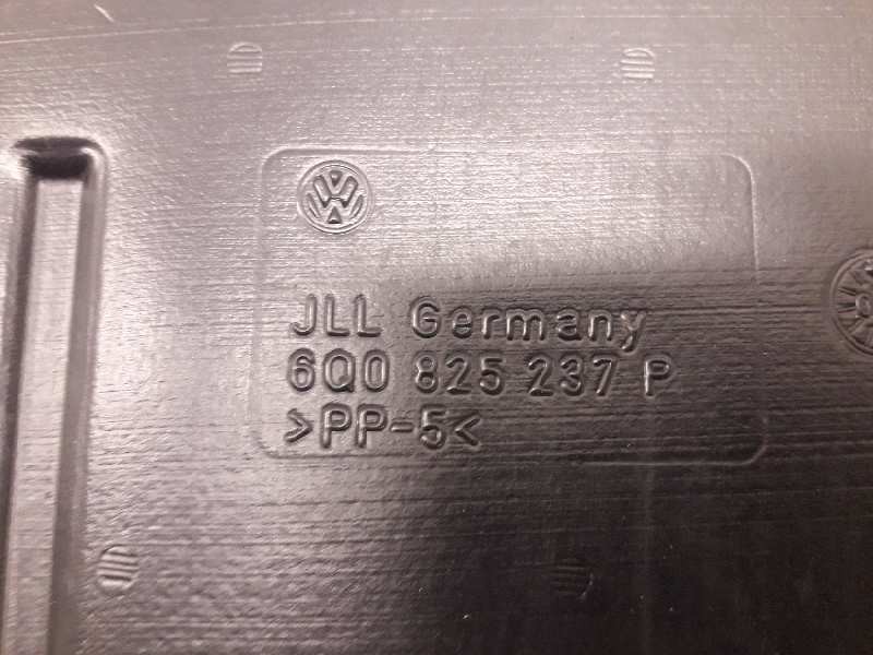 Recambio de cubrecarter para volkswagen polo (9n1) conceptline referencia OEM IAM   