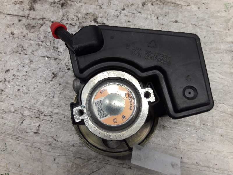 Recambio de bomba servodireccion para citroën xsara berlina 2.0 hdi 66kw premier referencia OEM IAM 9636271680  