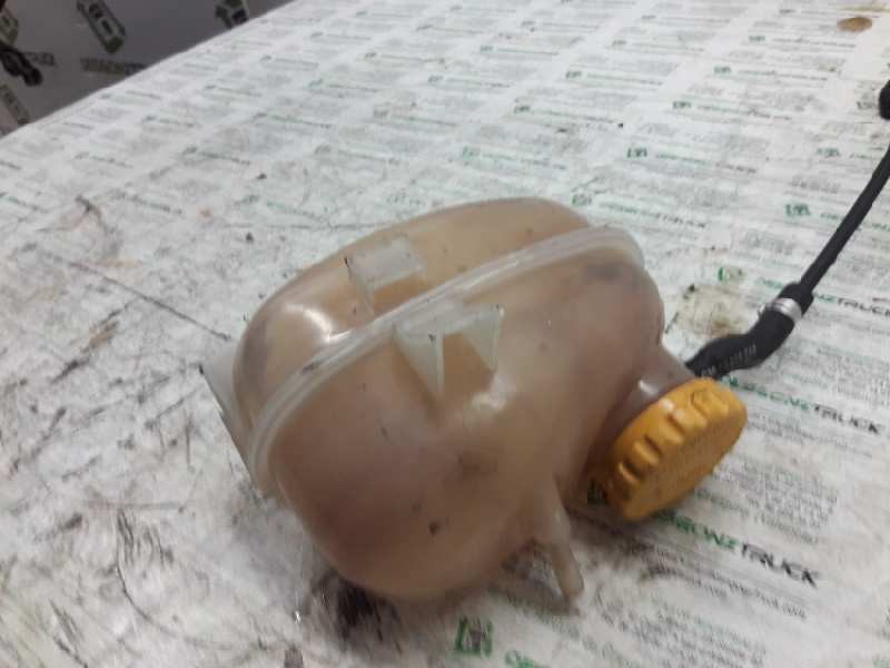 Recambio de deposito expansion para opel combo (corsa c) familiar referencia OEM IAM 09128766 460029937 