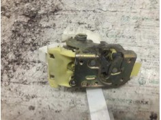 Recambio de cerradura puerta trasera derecha para ford focus berlina (cak) ambiente referencia OEM IAM   