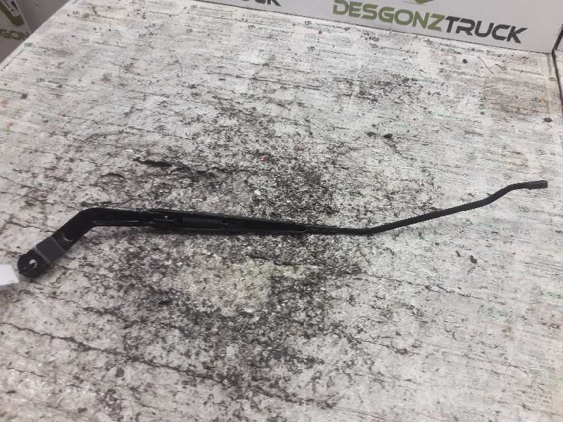 Recambio de brazo limpia delantero derecho para nissan almera (n16/e) acenta referencia OEM IAM   