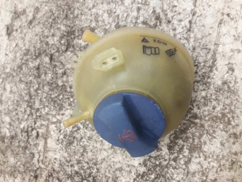 Recambio de deposito expansion para volkswagen new beetle (9c1/1c1) referencia OEM IAM 1C0121403 2 PINS 