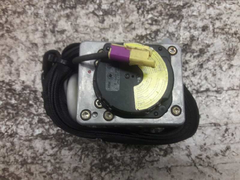 Recambio de cinturon seguridad delantero derecho para volkswagen new beetle (9c1/1c1) referencia OEM IAM 10029957318587 33006641