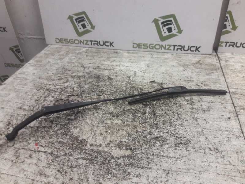 Recambio de brazo limpia delantero derecho para kia rio ipanema berlina referencia OEM IAM   