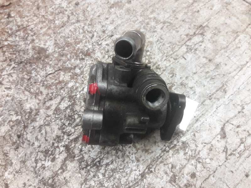 Recambio de bomba servodireccion para volkswagen passat berlina (3b2) básico referencia OEM IAM 8D0145156L  