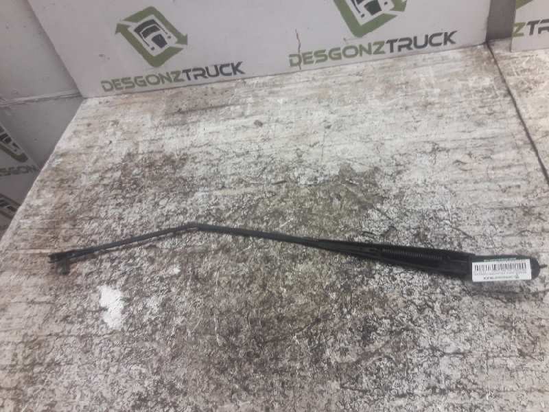 Recambio de brazo limpia delantero derecho para peugeot 207 sw confort referencia OEM IAM   