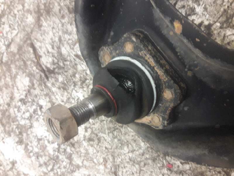 Recambio de brazo suspension superior delantero izquierdo para nissan terrano/terrano.ii (r20) comfort referencia OEM IAM   