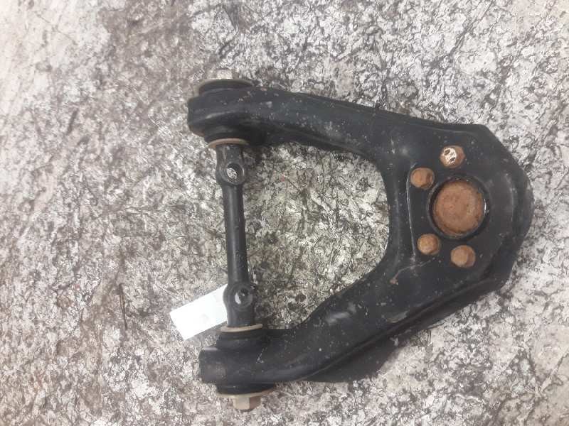 Recambio de brazo suspension superior delantero izquierdo para nissan terrano/terrano.ii (r20) comfort referencia OEM IAM   