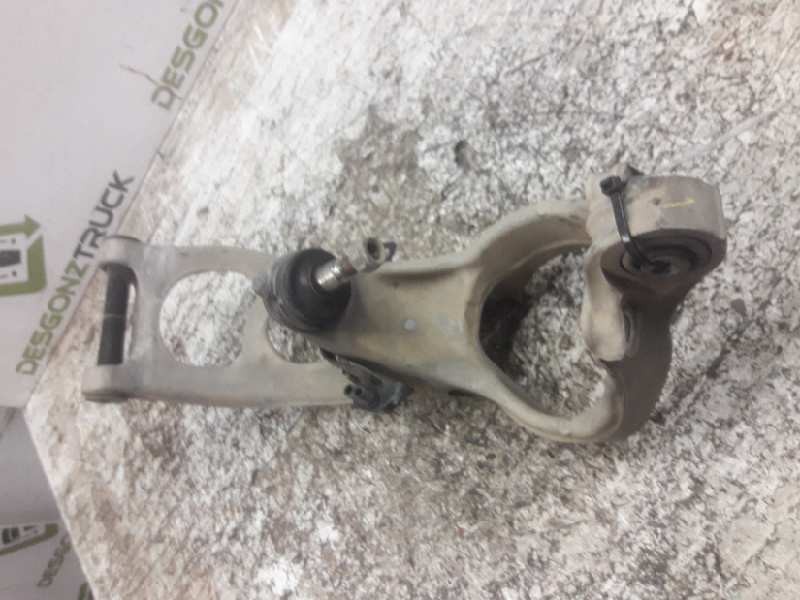 Recambio de brazo suspension superior delantero izquierdo para peugeot 407 st sport referencia OEM IAM 9644552280  