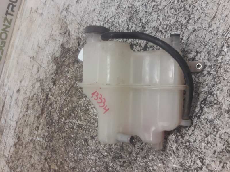 Recambio de deposito expansion para toyota yaris (ncp1/nlp1/scp1) 1.4 d-4d expo referencia OEM IAM   