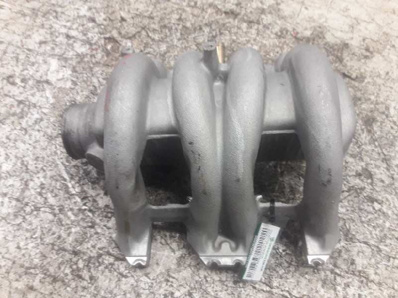 Recambio de colector admision para renault rapid/express (f40) 1.9 d familiar (f40p) referencia OEM IAM   