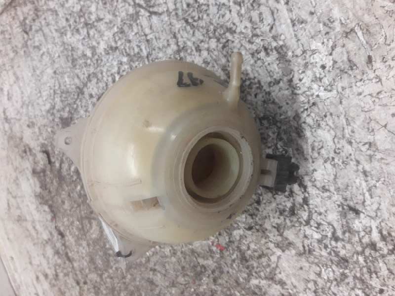 Recambio de deposito expansion para volkswagen golf iii berlina (1h1) s referencia OEM IAM 1H0121407A  
