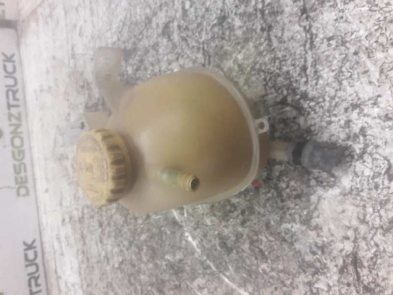 Recambio de deposito expansion para opel kadett e beauty berlina referencia OEM IAM 90156938  