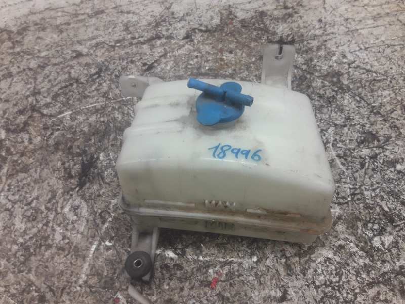 Recambio de deposito expansion para kia carens 2.0 crdi ex monovolumen referencia OEM IAM 0K2KB15350  