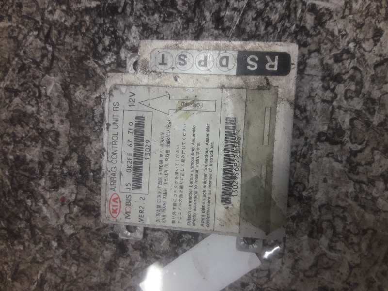 Recambio de centralita airbag para kia carens 2.0 crdi ex monovolumen referencia OEM IAM 0K2FE677F0  