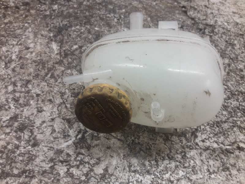 Recambio de deposito expansion para opel combo (corsa c) familiar referencia OEM IAM 09128766  