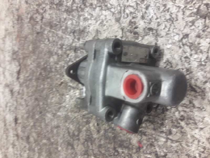 Recambio de bomba servodireccion para nissan trade caja cerrada, techo elevado referencia OEM IAM 7681955136  