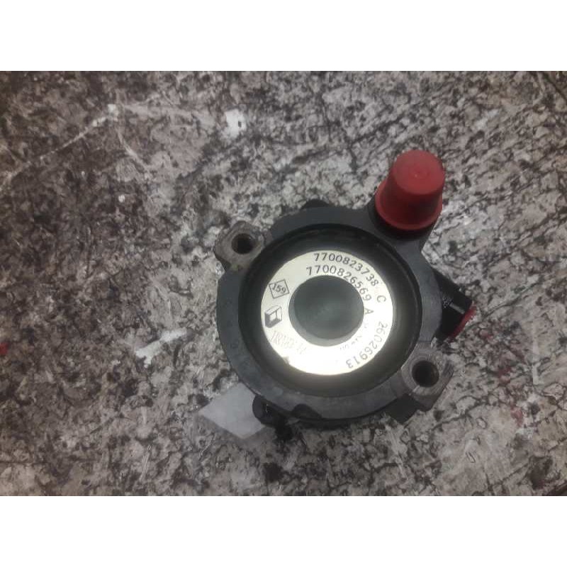 Recambio de bomba servodireccion para renault laguna (b56) 2.0 d rn (b56f/g) referencia OEM IAM 7700823738C 7700826569A 