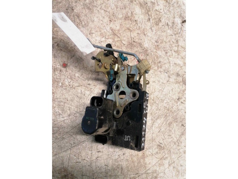 Recambio de cerradura puerta trasera derecha para daewoo tacuma se referencia OEM IAM   2 PINS