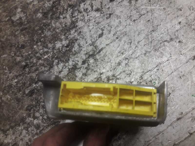 Recambio de centralita airbag para kia shuma 1.8 cat referencia OEM IAM 0K2AA677F0A  