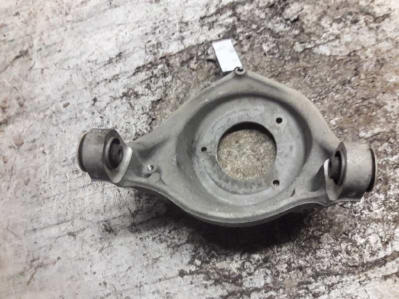 Recambio de brazo suspension superior delantero izquierdo para peugeot 407 st confort referencia OEM IAM 05124N19  