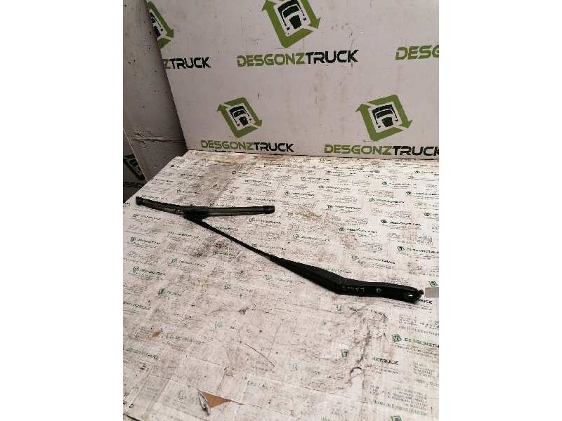 Recambio de brazo limpia delantero derecho para opel astra gtc cosmo referencia OEM IAM 13111220  
