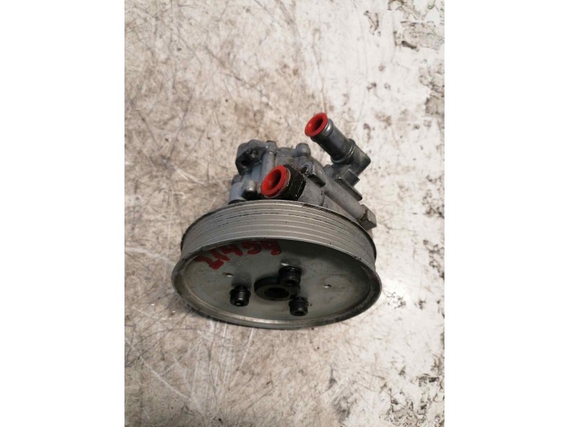 Recambio de bomba servodireccion para audi a6 avant (4b5) 2.5 tdi referencia OEM IAM 4B0145158P  