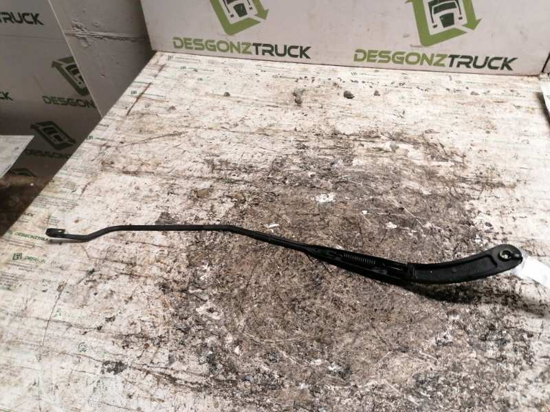 Recambio de brazo limpia delantero derecho para renault megane ii berlina 5p referencia OEM IAM 8200036912D  