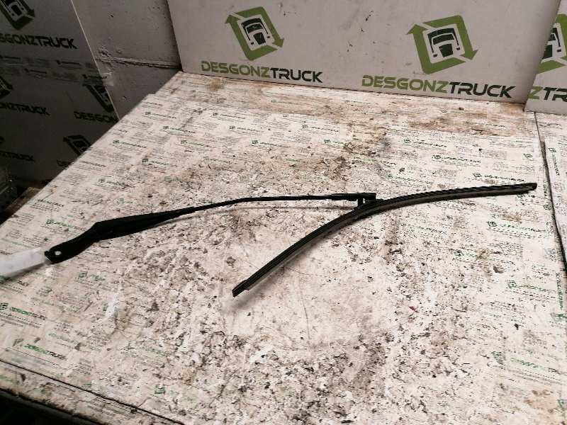Recambio de brazo limpia delantero derecho para peugeot 207 rc referencia OEM IAM   