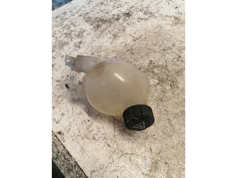 Recambio de deposito expansion para peugeot 208 style referencia OEM IAM 9800777280  