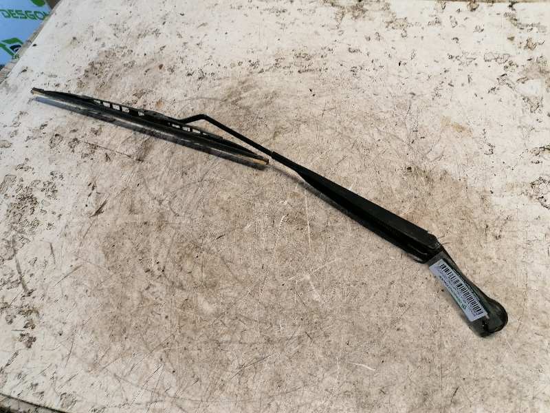 Recambio de brazo limpia delantero derecho para nissan micra (k12e) acenta referencia OEM IAM   