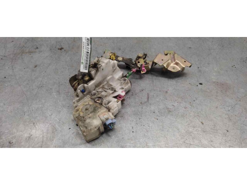 Recambio de cerradura puerta trasera derecha para nissan pick-up (d22) cabina simple profesional 4x4 referencia OEM IAM 805525P0