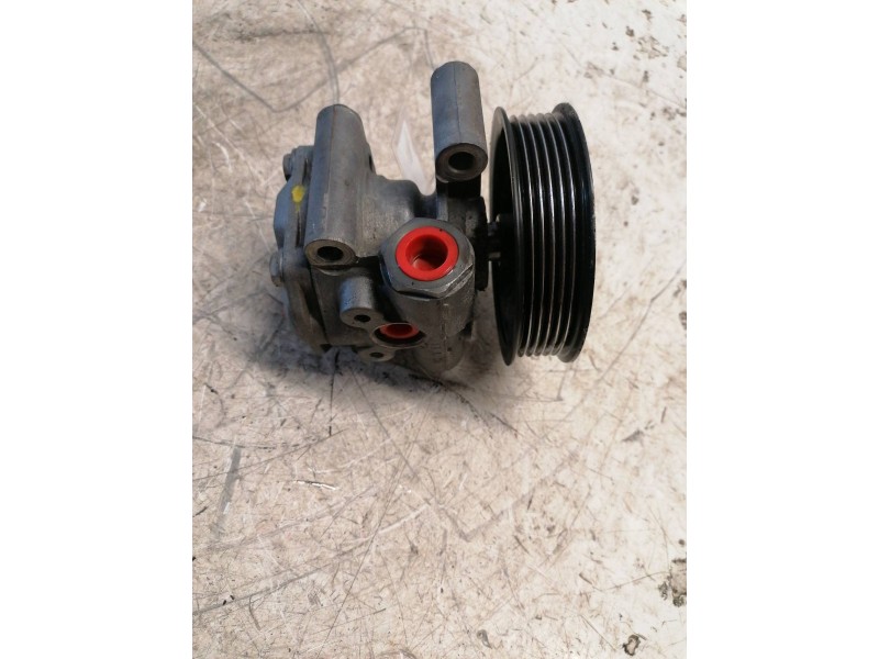 Recambio de bomba servodireccion para ford fiesta (cbk) ambiente referencia OEM IAM 2S6CC13A696CF  