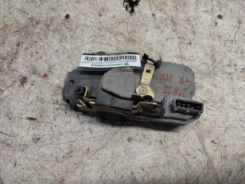 Recambio de cerradura puerta trasera derecha para peugeot 206 berlina 1.4 referencia OEM IAM   4 PINS