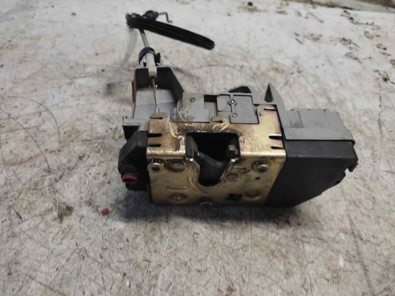 Recambio de cerradura puerta trasera derecha para peugeot 307 break / sw (s1) sw referencia OEM IAM   4 PINS