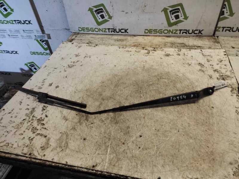 Recambio de brazo limpia delantero derecho para peugeot 207 xs pack referencia OEM IAM   