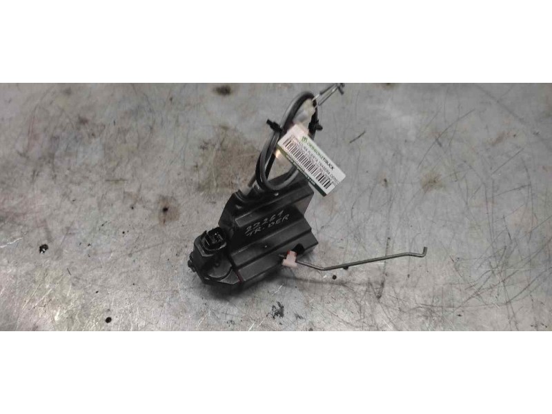 Recambio de cerradura puerta trasera derecha para ssangyong kyron 270 xdi limited 4wd referencia OEM IAM   4 PINS