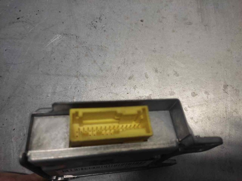 Recambio de centralita airbag para renault megane i berlina hatchback (ba0) 1.9 diesel referencia OEM IAM 7700418152C 550548400 