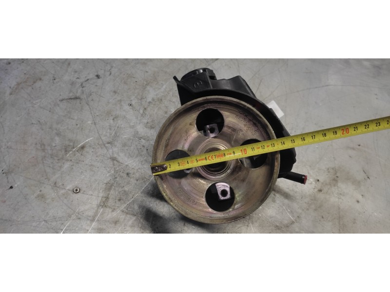 Recambio de bomba servodireccion para peugeot partner (s2) rancho plus referencia OEM IAM 9641267380 137 DIAMETRO POLEA 